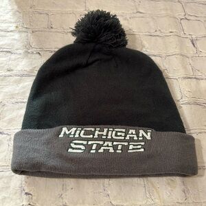UNDER ARMOUR AND MICHIGAN STATE GREEN POM BEANIE MENS ONE SIZE GREEN/GRAY